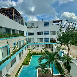 Rosa Azul Apartahotel Tulum